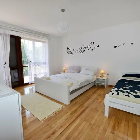 Apartment Kuki